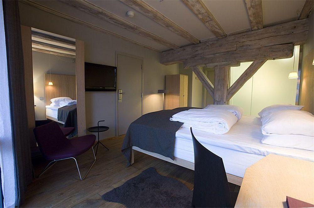 Brosundet Hotel 4*
